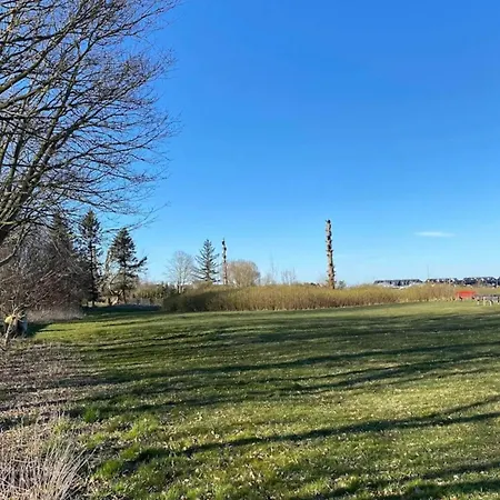 8 Person In Hadsund-by Traum *