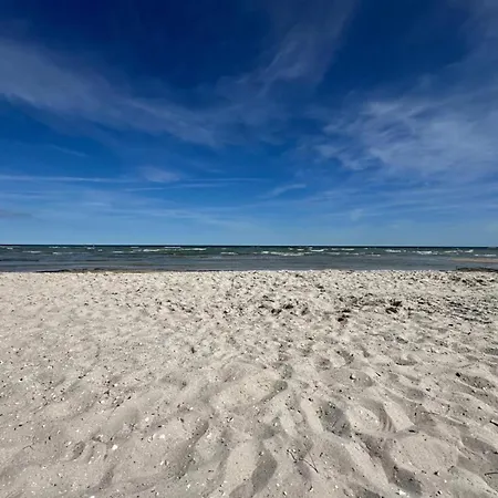 8 Person In Hadsund-by Traum
