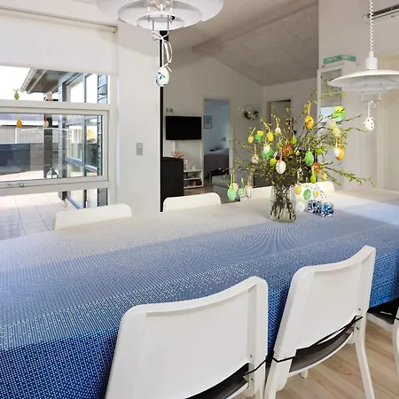 8 Person In Hadsund-by Traum * Hadsund